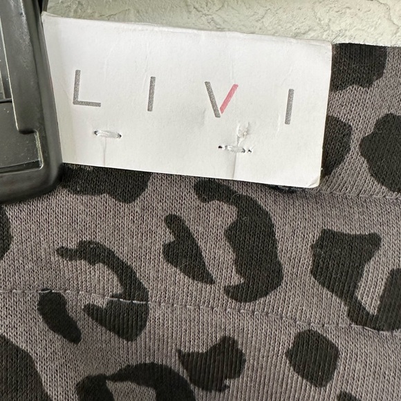 Lane Bryant LIVI Cheetah Print Joggers 18/20 NWT - Picture 6 of 9